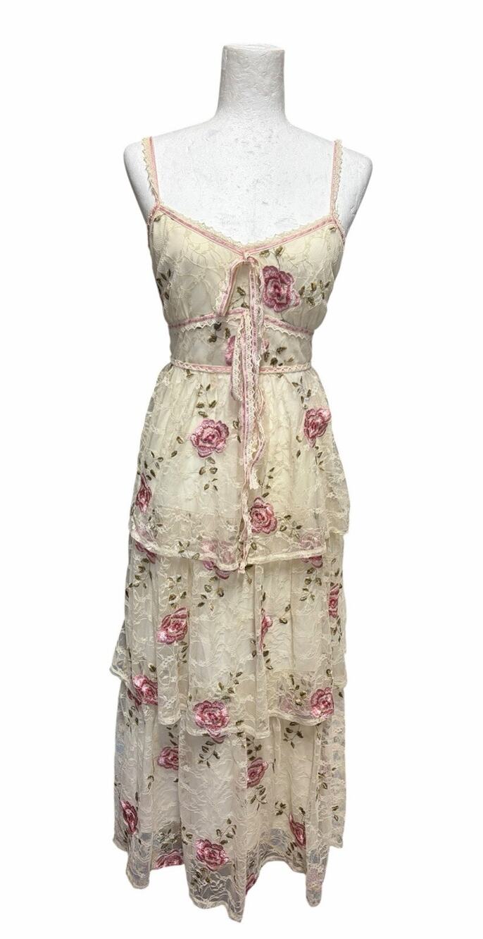 NWT Tiered Maxi Dress Coquette Dollette Lace Ribbon Romantic Roses Medium